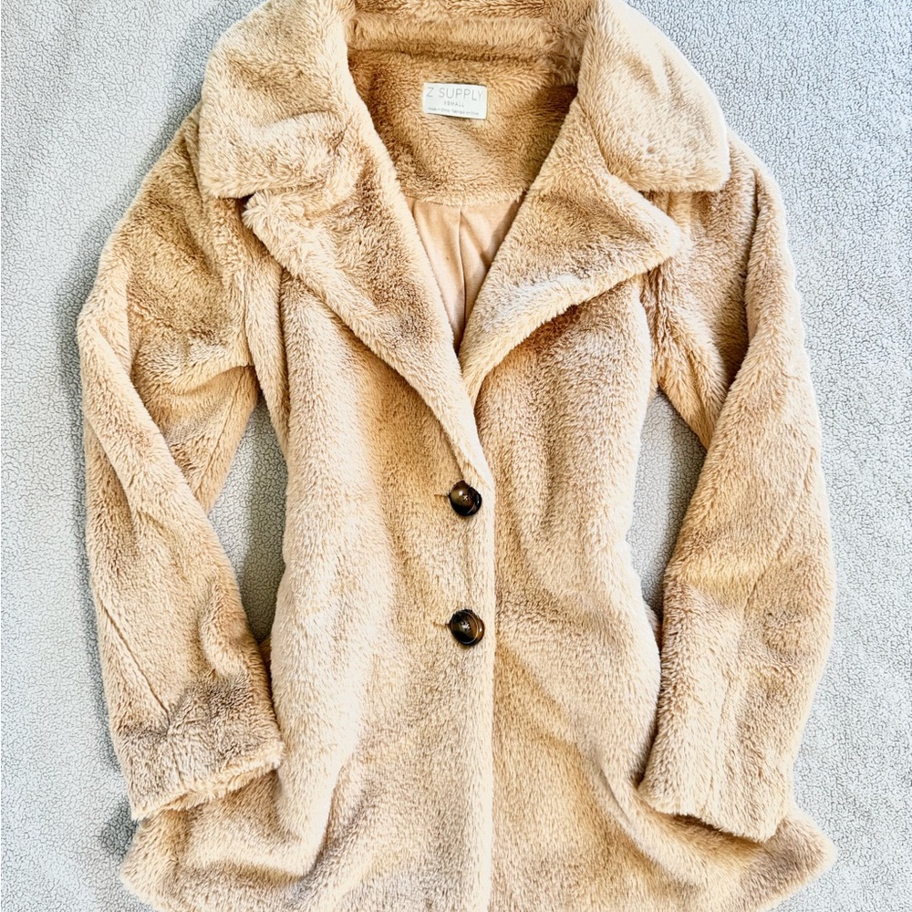 Z Supply Women's Cream Teddy Jacket
